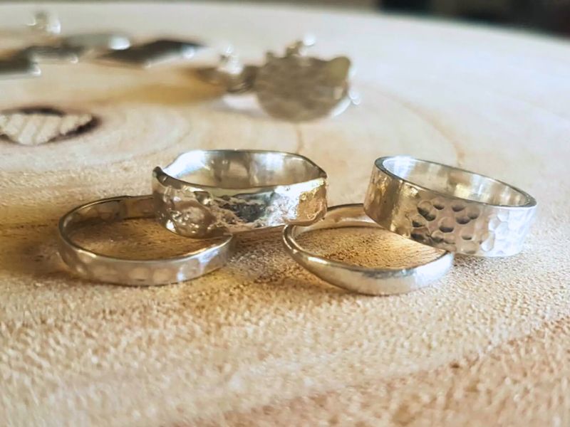 Billet Atelier - Réalisez votre bague en argent texturé