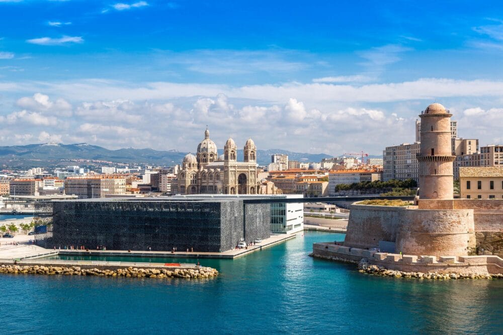 Fort Saint-Jean, MUCEM, Cathédrale de la Major et Vieux Port à Marseille