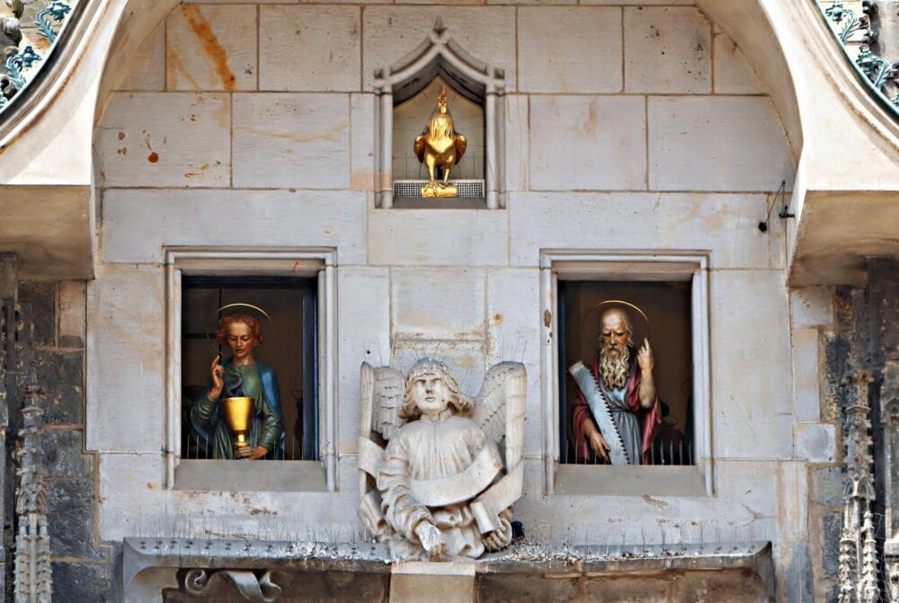 Les sculptures extérieures de l’Horloge Astronomique de Prague