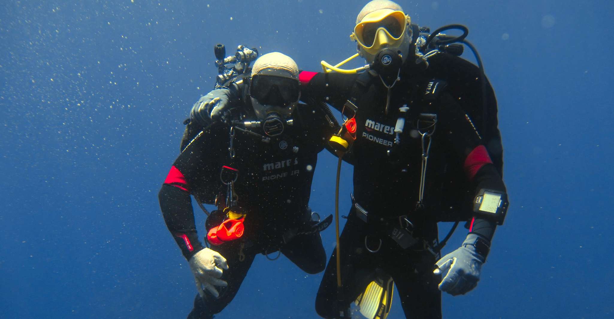 Plonger dans les eaux de la Méditerranée