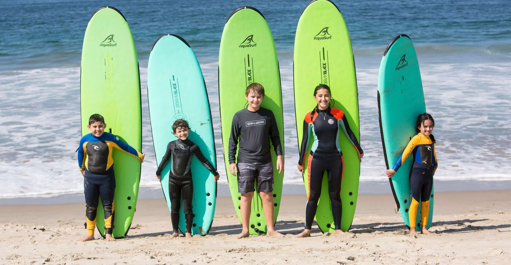 Apprendre à surfer et attraper sa première vague