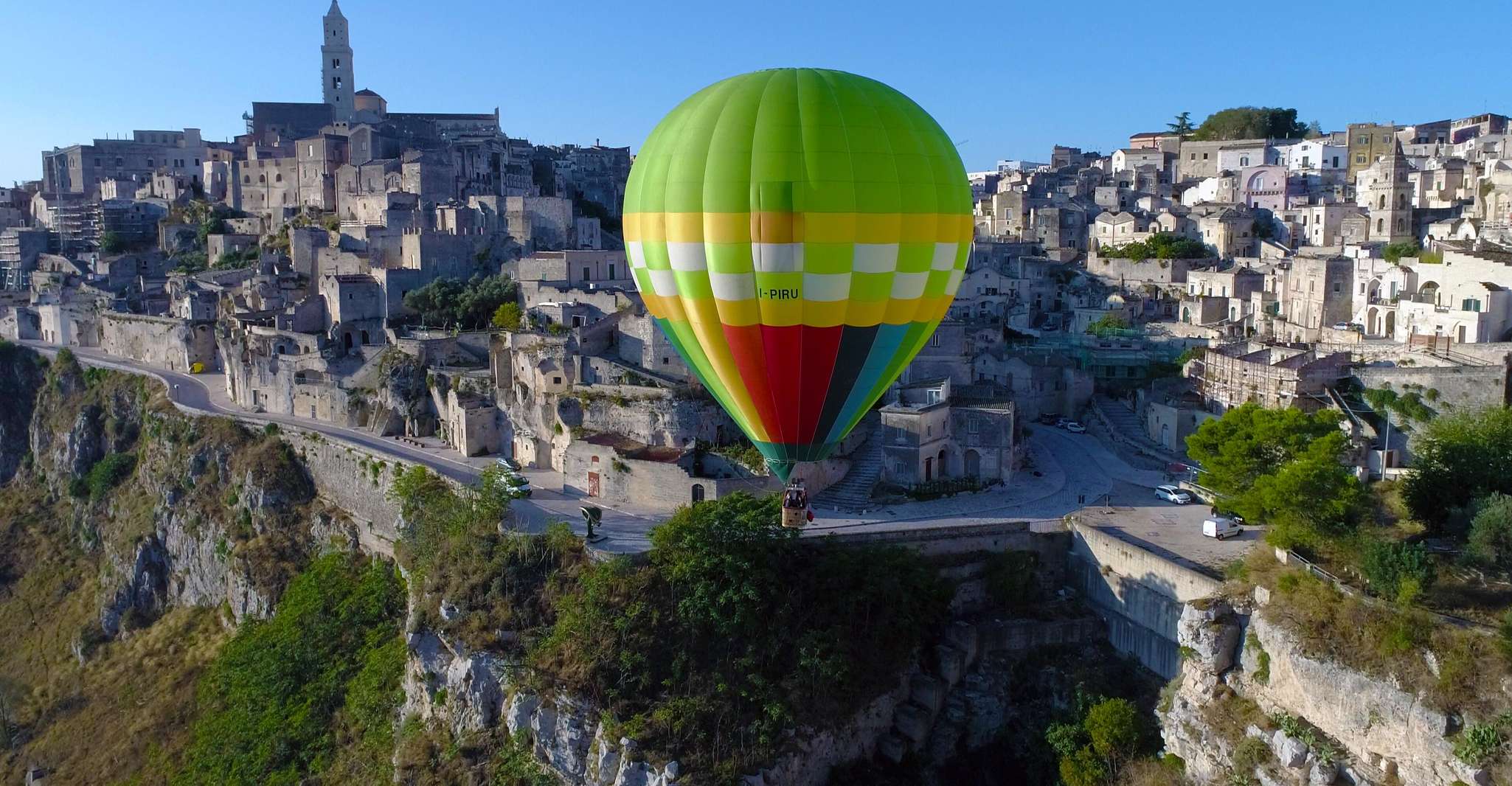 Survoler les Sassi en montgolfière