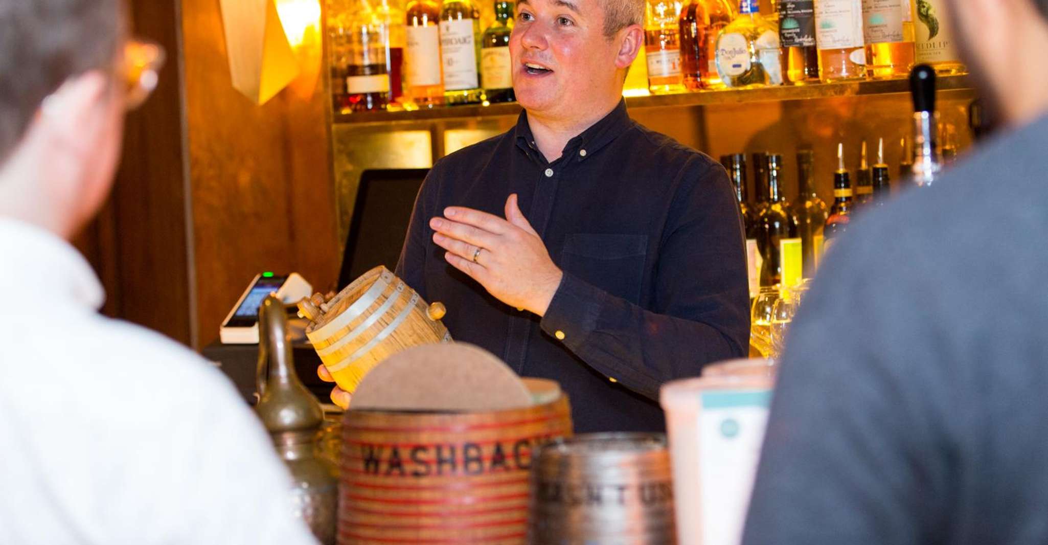 Déguster les whiskys dans les distilleries locales