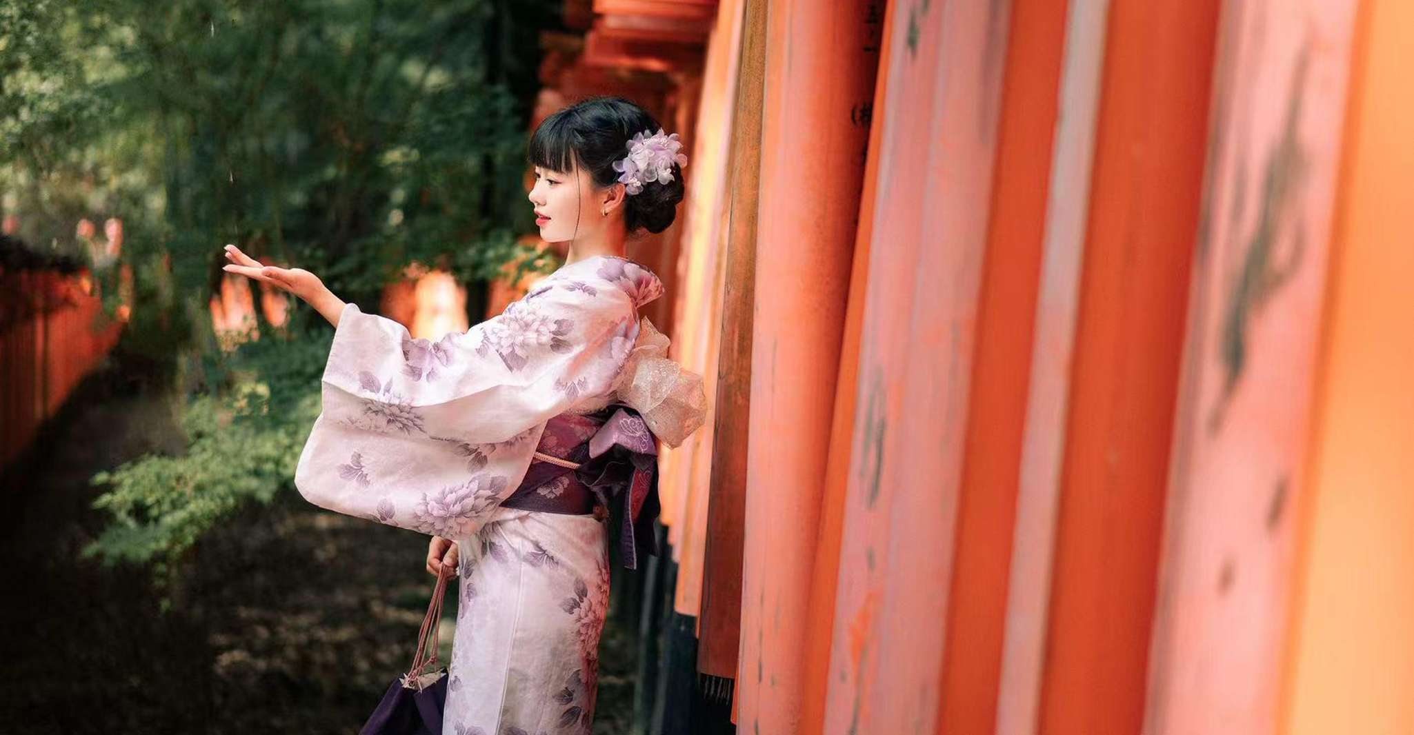 Enfiler un kimono traditionnel pour explorer la ville