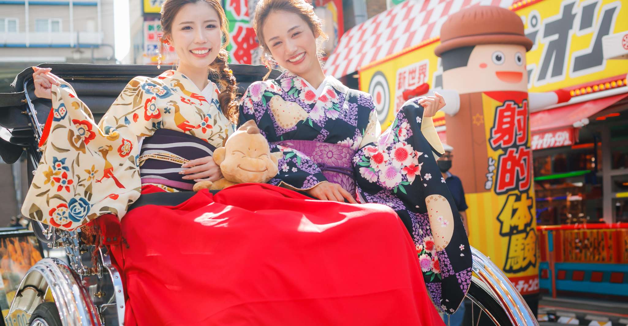 Se promener en kimono dans les ruelles historiques d'Osaka