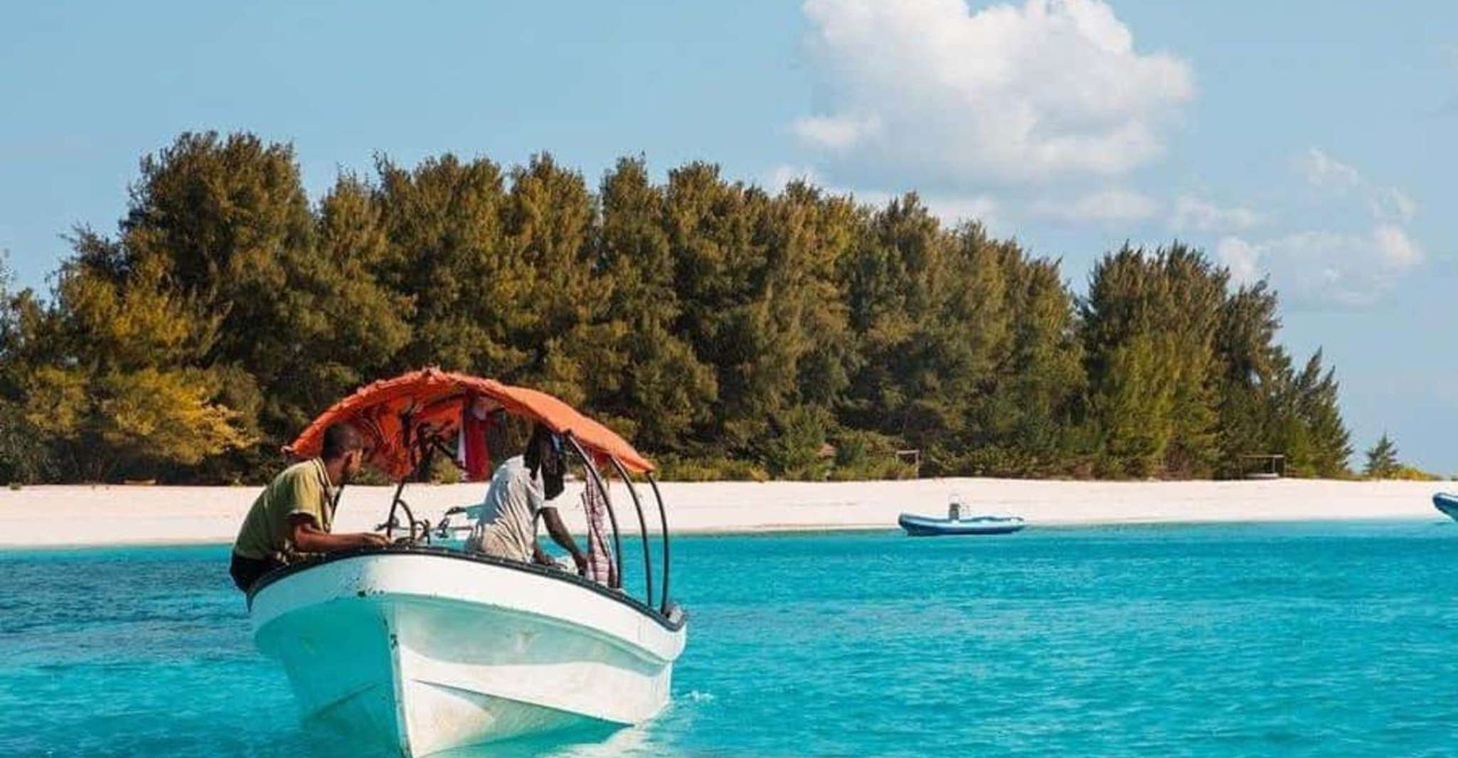 Snorkeler sur les récifs et observer la faune marine