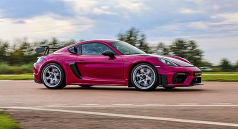 Pilotage de 2 GT : Aston-Martin Vantage et Porsche Cayman 718 GT4 RS - circuit du Grand Roussillon