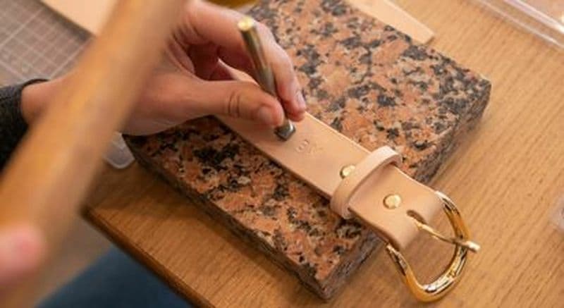 Atelier maroquinerie : fabrication d'accessoires à Paris 2ème dans le Quartier du Sentier