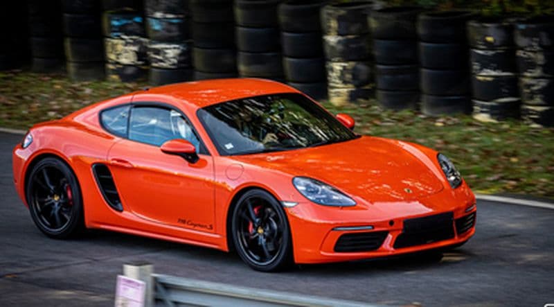 Pilotage de 2 GT : Aston-Martin Vantage et Porsche Cayman 718 GT4 RS - circuit de Ladoux