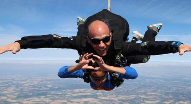 Saut en Parachute au Mans