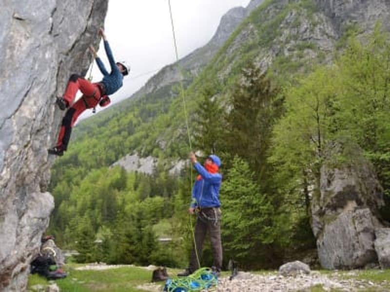 Séance d'escalade près de Bovec