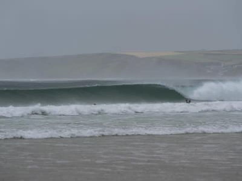 Cours de surf pour débutants à Newquay, en Cornouailles.