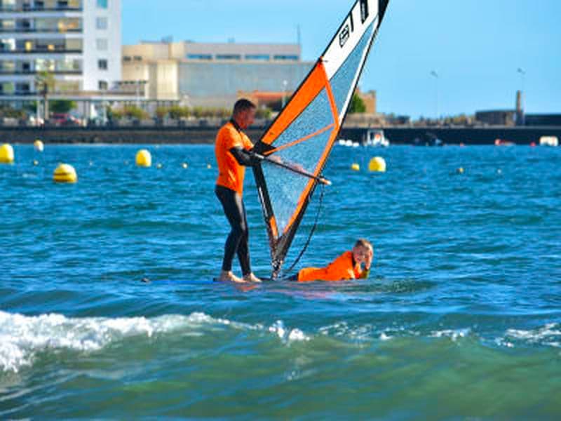 2 heures de cours de planche à voile à El Medano, Tenerife