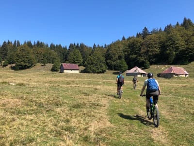 Sortie en VTT électrique encadrée sur le Semnoz, Annecy
