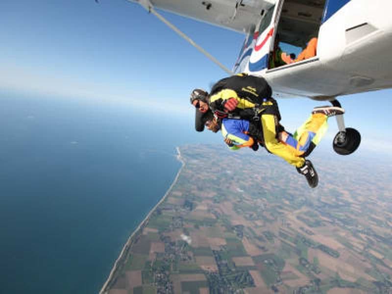 Saut en parachute tandem au Havre