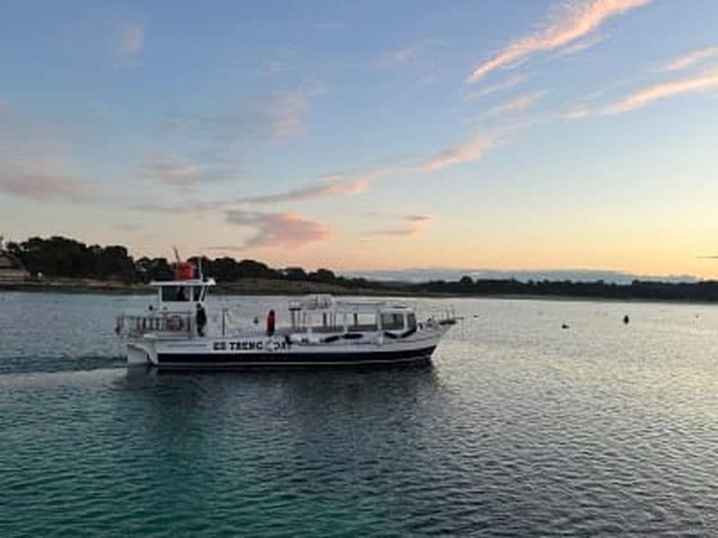 Balade en bateau à la plage d'Es Trenc au coucher du soleil depuis Colònia de Sant Jordi, Majorque