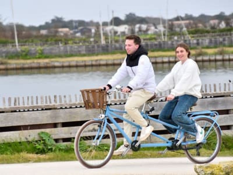 Balade à vélo guidée sur l'Ile de Ré depuis La Rochelle