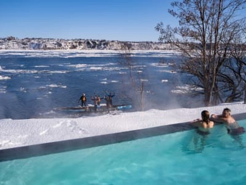 Découverte du canot à glace sur le Saint-Laurent & Spa à Québec