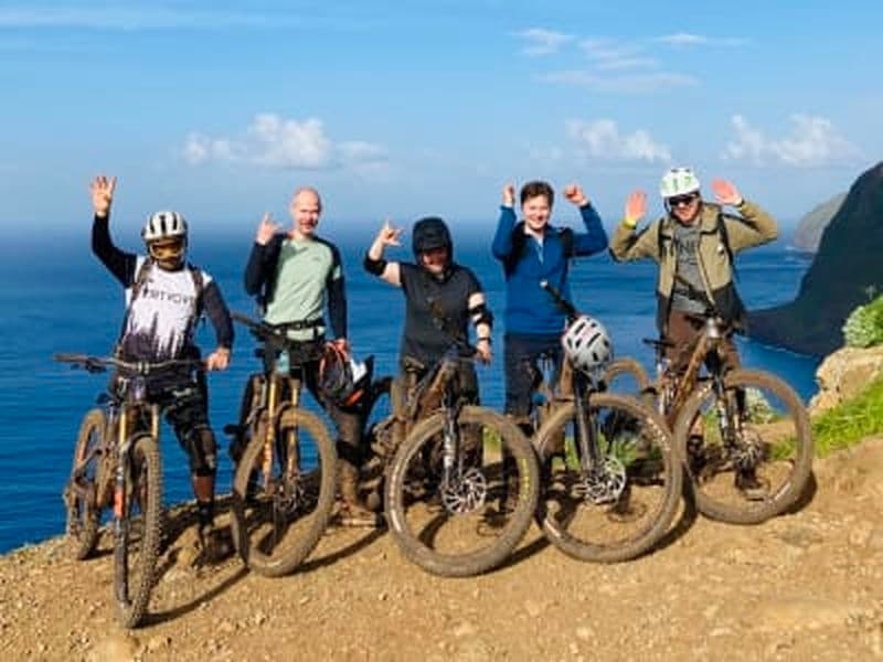 Excursion en VTT de Poiso à Camacha, Madère