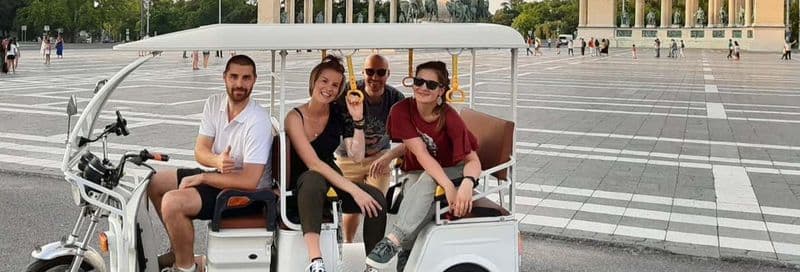 Balade dans Budapest en tuk-tuk électrique