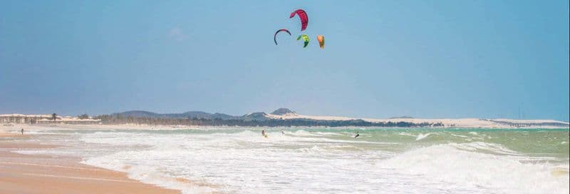 Kitesurf sur la côte de Ceará