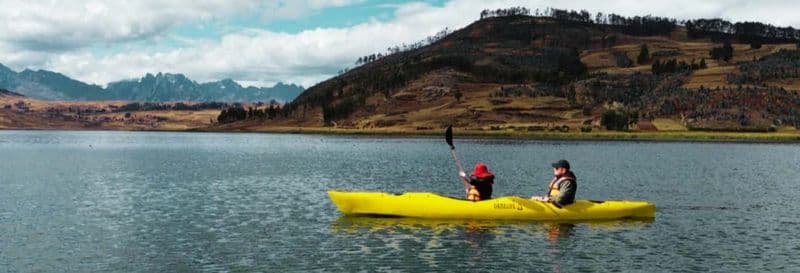 Kayak dans la lagune de Huaypo