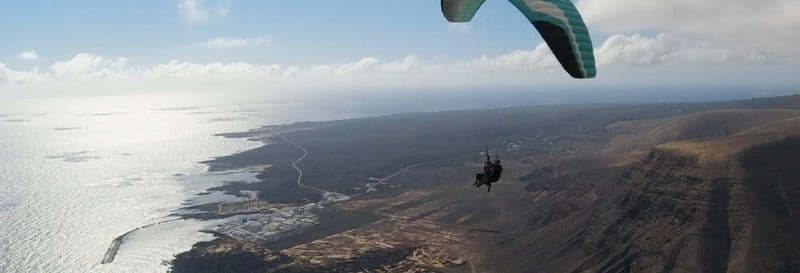 Vol en parapente au-dessus de Lanzarote