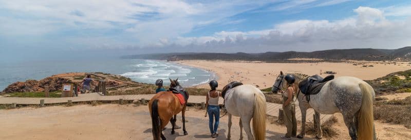 Balade à cheval sur la côte de Carrapateira
