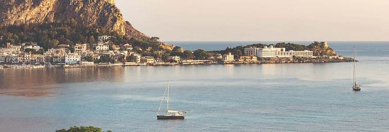 Balade en voilier le long de la côte de Palerme