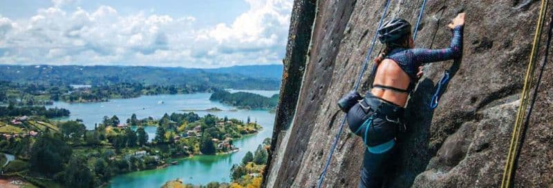 Escalade à la Piedra del Peñol