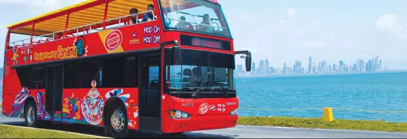 Bus touristique de la ville de Panama
