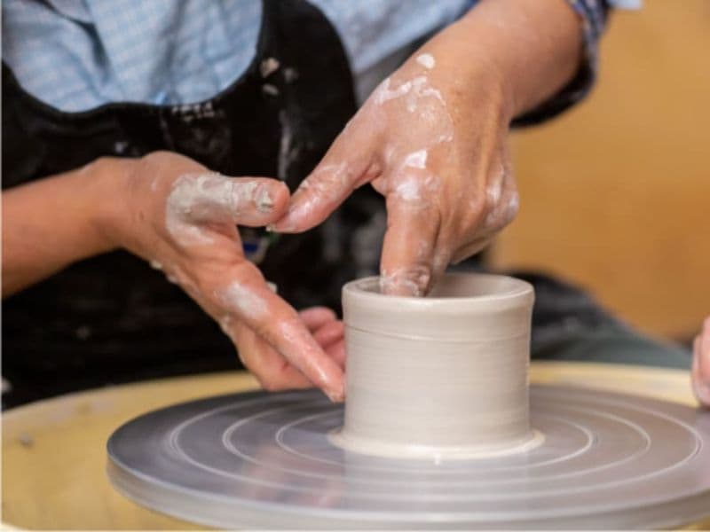 Initiation à la poterie & céramique à Aubagne (13)