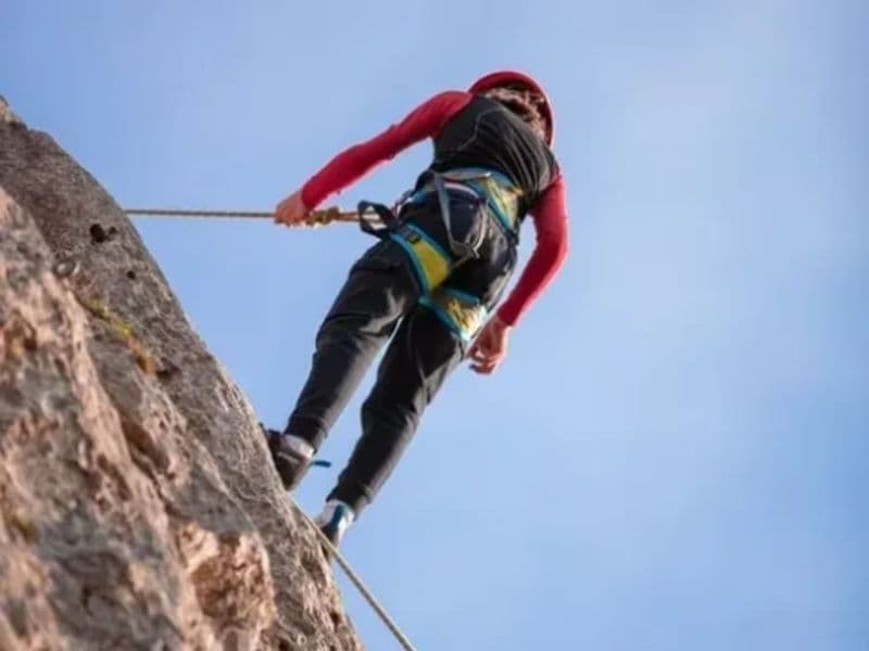 Escalade avec vue sur le lac à Loudenvielle (65)