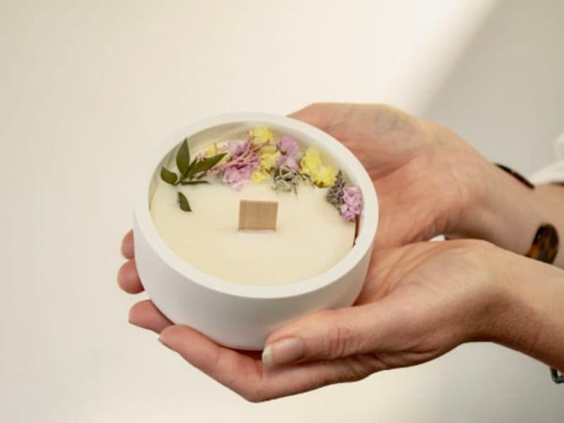 Atelier bougie naturelle et fleurie à Lyon (69)