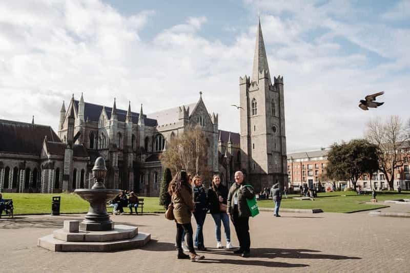 Dublin : Trinity College, visite des châteaux, de la Guinness et du whisky