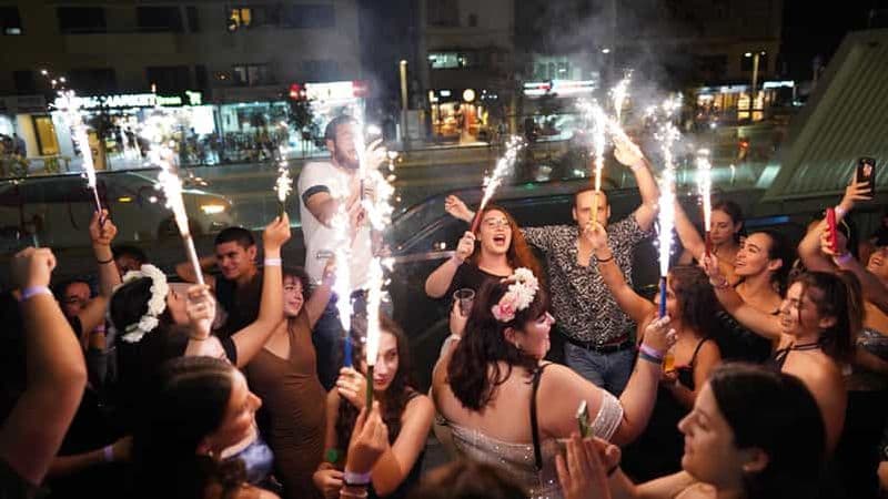 Tel aviv : Tournée des bars avec des clubs, des bars dansants et des shots gratuits