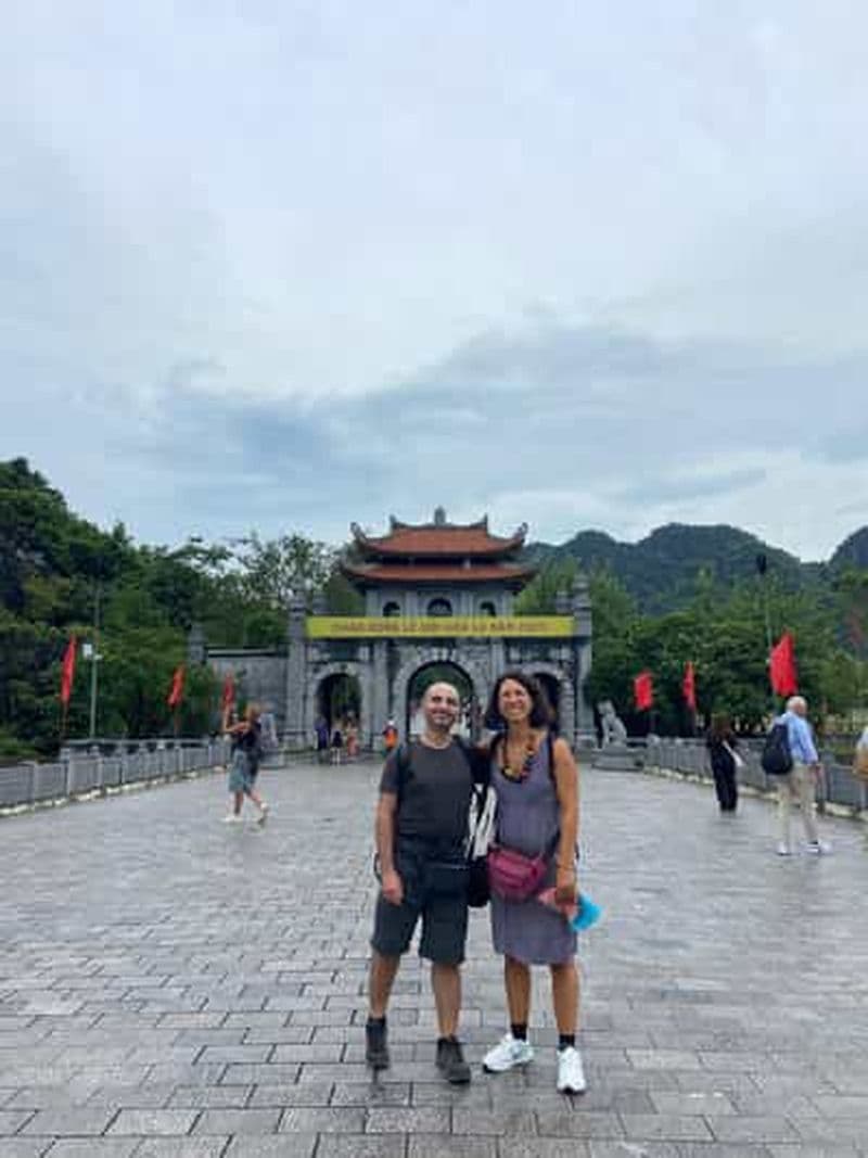 Ninh Binh : sortie en bateau à Tam Coc, vélo à la campagne et broderie