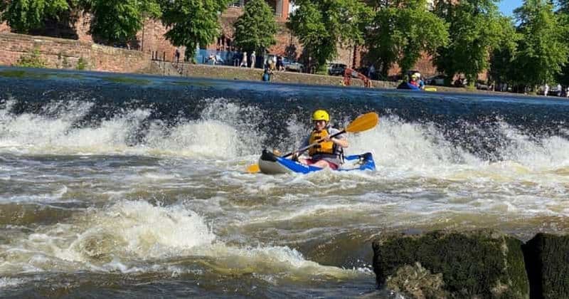 Chester : session de kayak en eaux vives avec moniteur