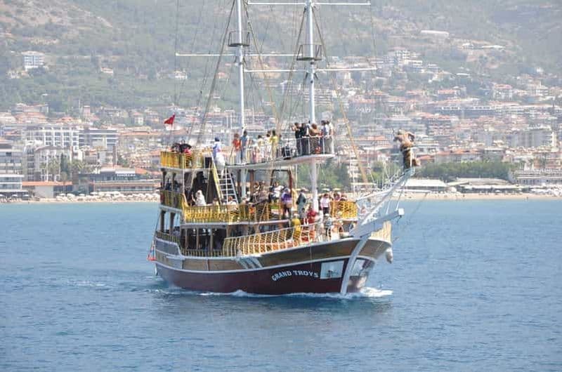 Tour en bateau relax à Alanya avec vue sur les tortues Caretta et les dauphins