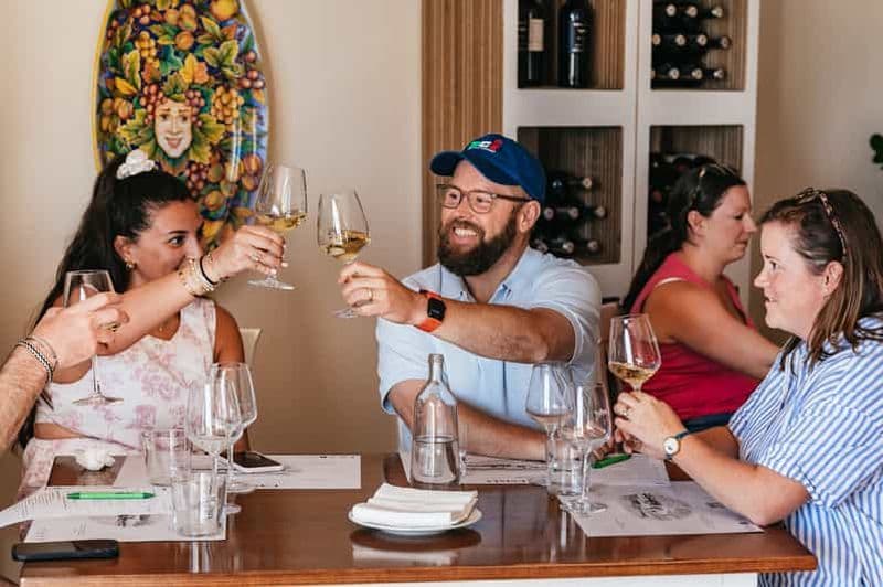 Au départ de Florence : Visite en petit groupe de dégustation de vins en Toscane