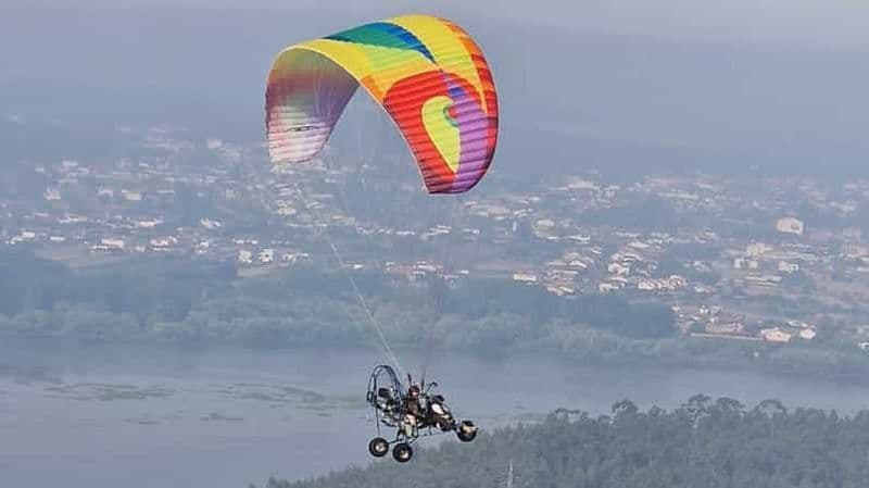 Au départ de Lisbonne : Vol en tandem en parapente motorisé