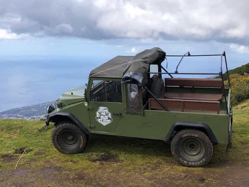 Safari en Jeep à toit ouvert de 4 heures au Pico Arieiro, Madère