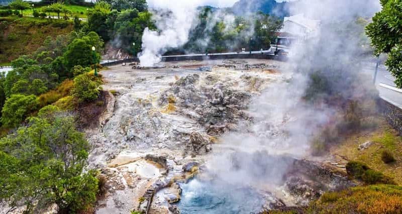 São Miguel : visite du volcan Furnas et des plantations de thé, avec déjeuner