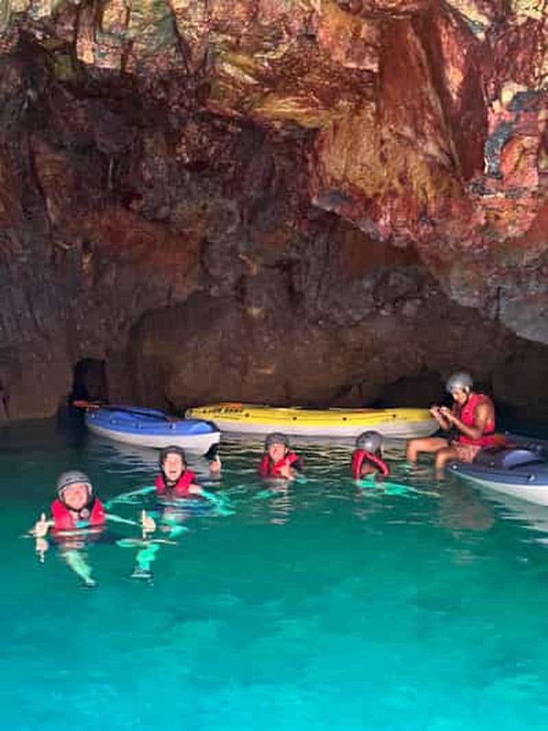 Île de Berlenga : excursion en kayak et promenade en bateau à fond de verre