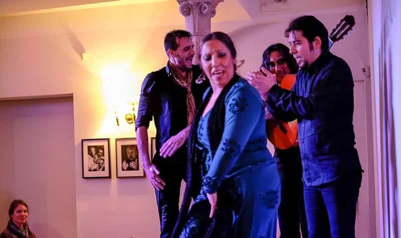 Authentique spectacle de flamenco et tournée de tapas à Grenade
