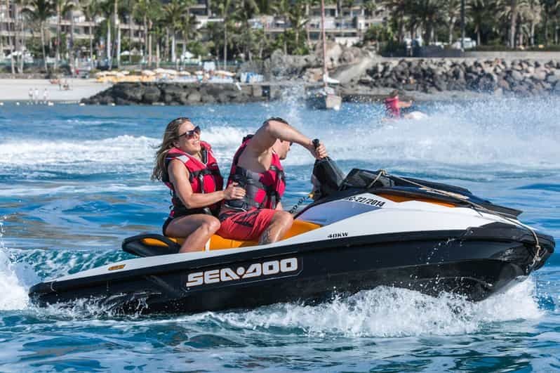 Agadir : Promenade de 30 minutes en jet ski avec prise en charge et retour à l'hôtel