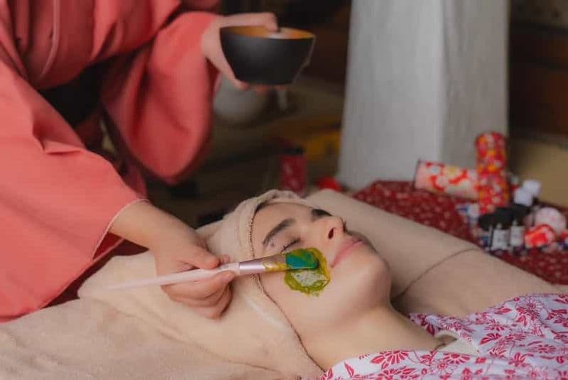 Spa pour la tête et soin du visage au matcha au temple d'Osaka – Rafraîchissez-vous et retrouvez votre éclat (90 min)
