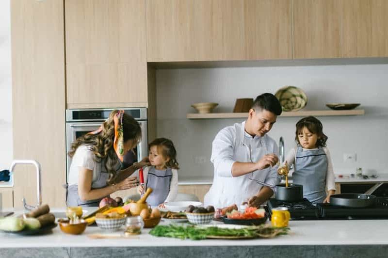 Cours de cuisine privé : avec le chef, dégustation et déjeuner