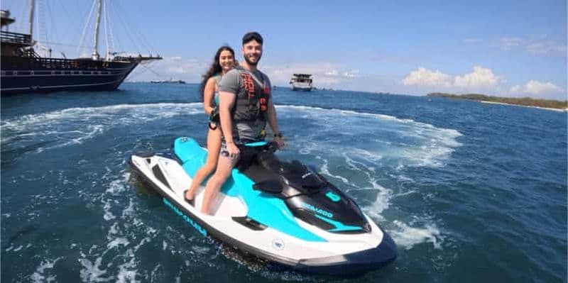 Bali : expérience de sports nautiques en jet ski à la plage de Nusa Dua