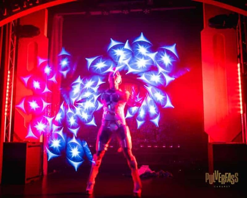 Hambourg : Colours of 90's Show Ticket au Pulverfass Cabaret